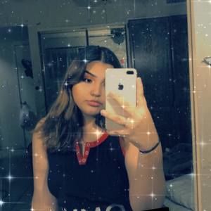 Meet your Posher, Andrea